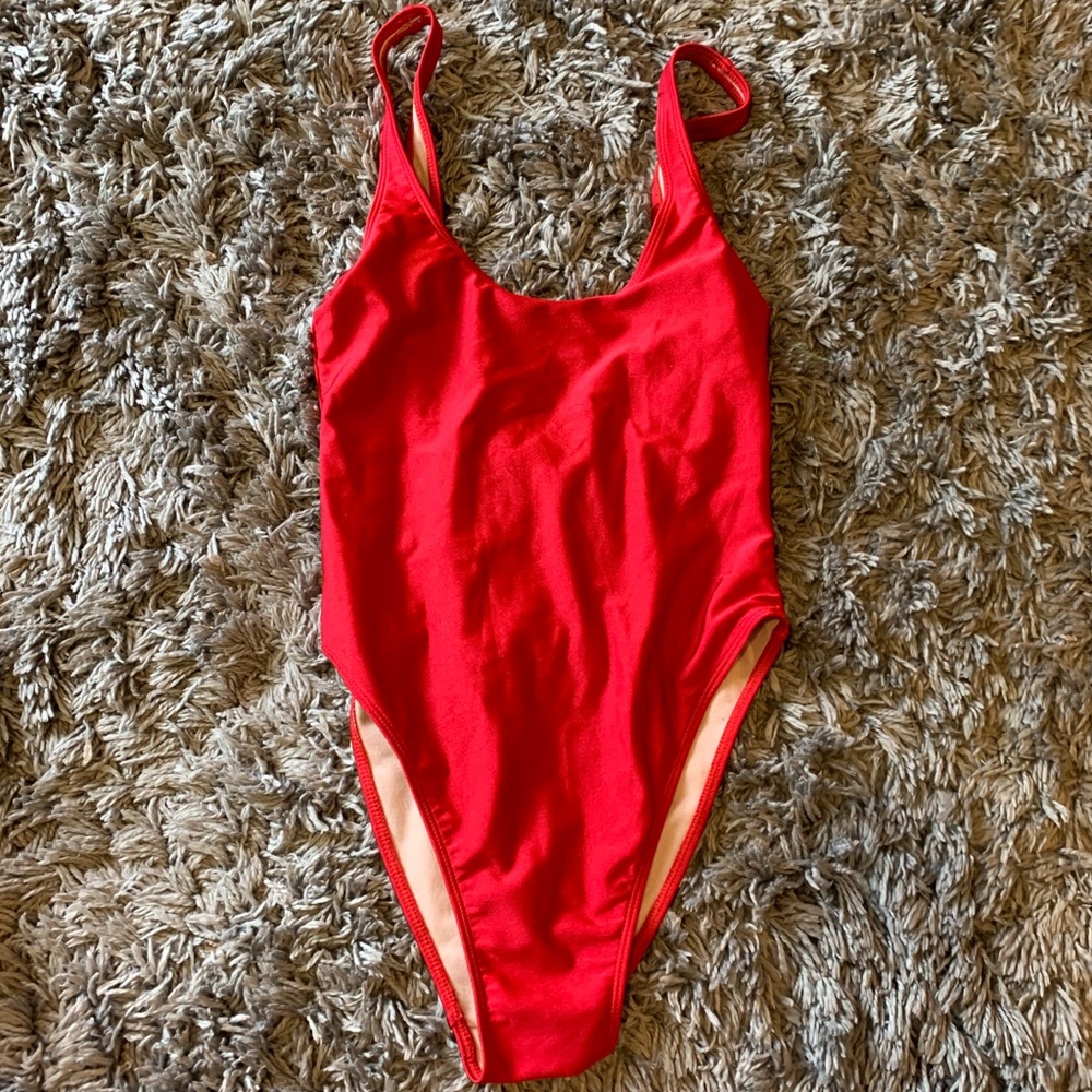 DixPerfect Red High-cut One Piece